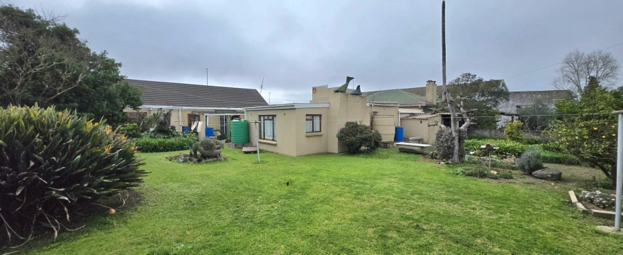 5 Bedroom Property for Sale in Riviersonderend Western Cape